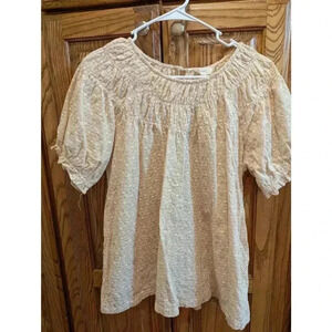 Women's short sleeve cream eyelet lace top by Ott size M